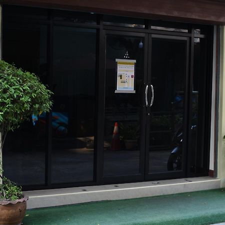 Chaiwat Guesthouse Bangkok Eksteriør bilde