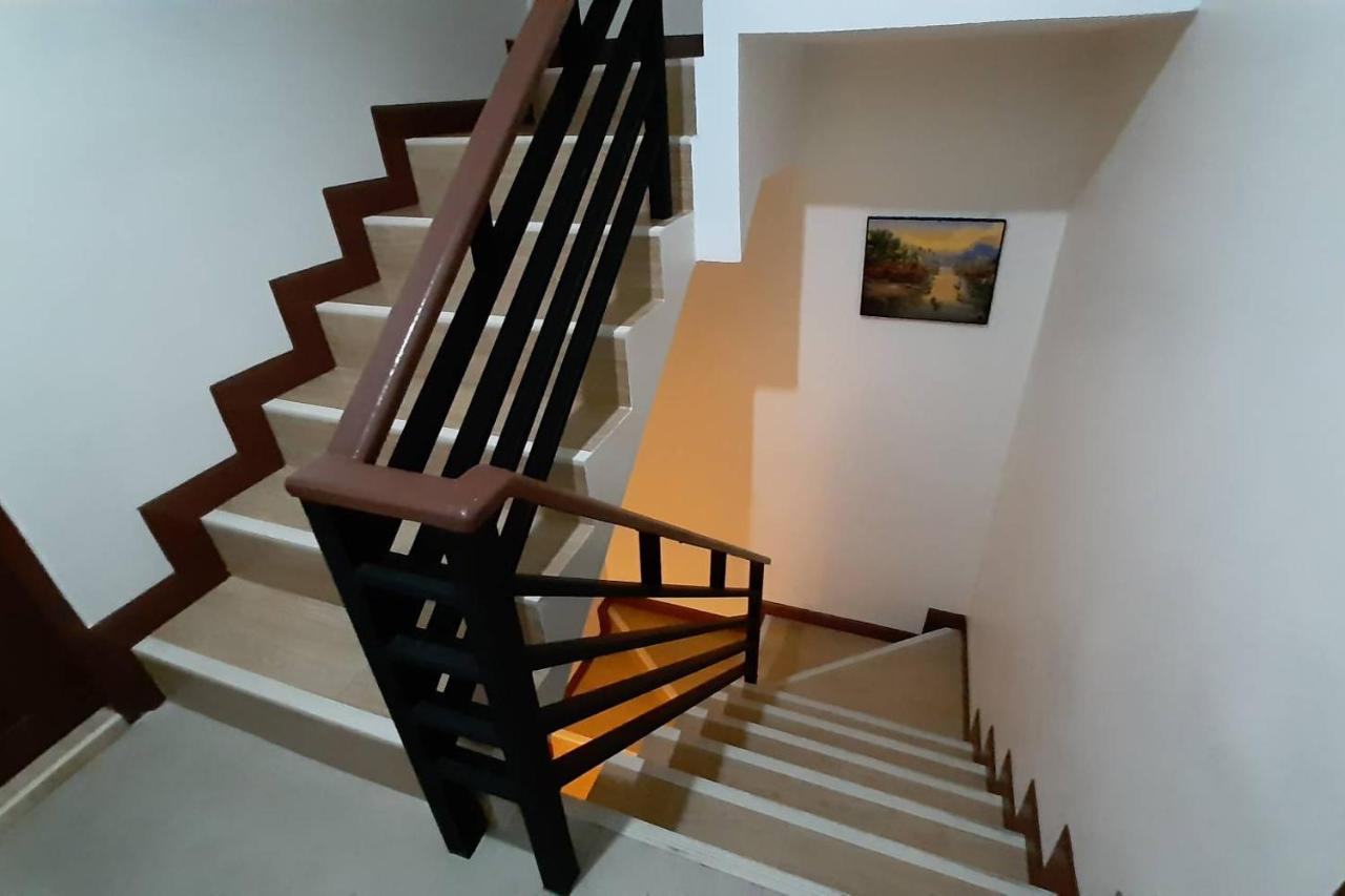 Chaiwat Guesthouse Bangkok Eksteriør bilde