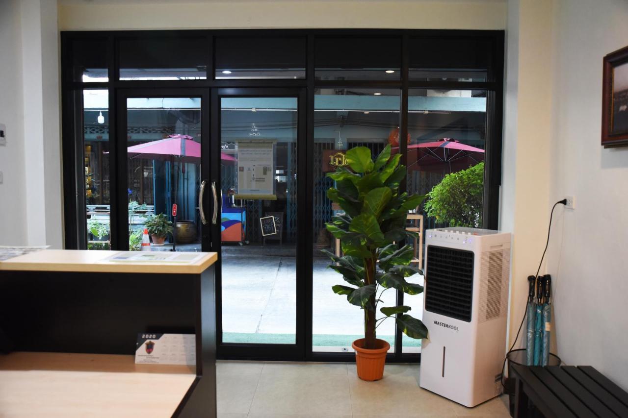 Chaiwat Guesthouse Bangkok Eksteriør bilde